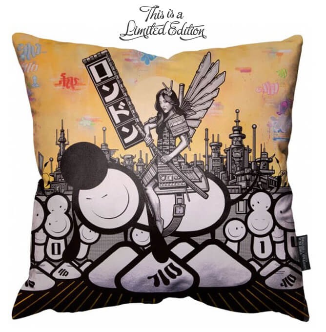 The London Police - Samurai - Coussin de Sol 100x100 cm